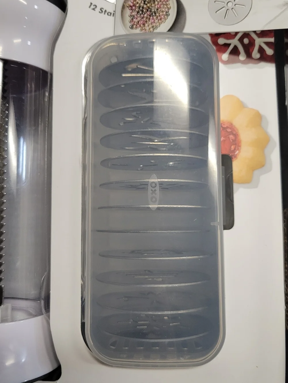 OXO Good Grips 14-Piece Cookie Press Set, Cookie Press with 12 Stainless Steel D